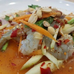 ยำมะม่วงกุ้งสด