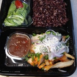 สเต็กไก่ย่างน้ำตก