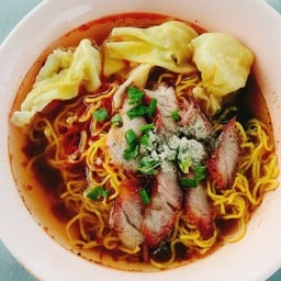 ตั๋นหมี่เกี๊ยวเตี๋ยวหมูตุ๋น