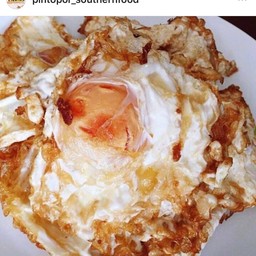 ไข่ดาว ( ไข่เค็มไชยา ) Salted egg fried