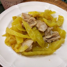 เกี่ยมฉ่ายหมู
