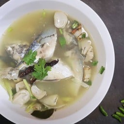 ต้มยำปลาทูน้ำใส