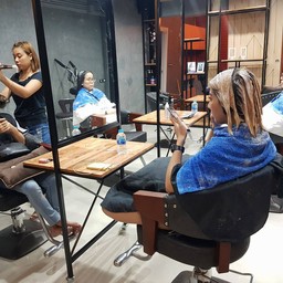 Cr. https://www.facebook.com/kawinhaircenter/