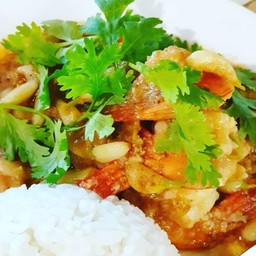 ข้าว หน้ากุ้งกระเทียม