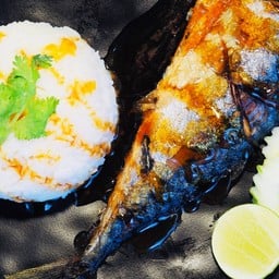 ข้าวปลาซาบะราดซ๊อสญี่ปุ่น