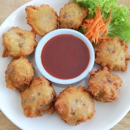 ขนมจีนจีลิ่ว สาขาห้าแยก