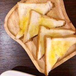 ขนมปังกระเทียม