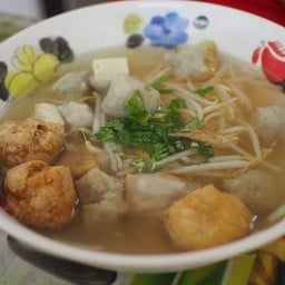 ก๋วยเตี๋ยวแคะ เฮียหมู