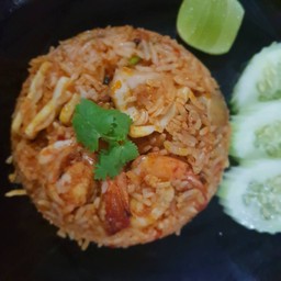 ข้าวผัดต้มยำทะเล