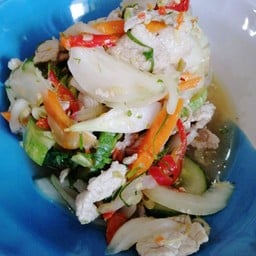เฮียหงี กาดธานินท์