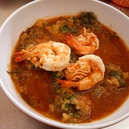 แกงส้มชะอมกุ้ง