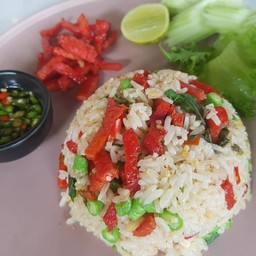ข้าวผัดหมูเค็ม