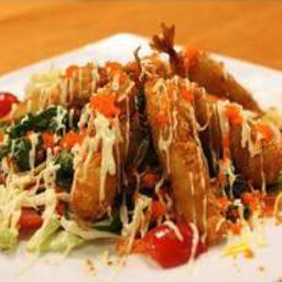 สลัดกุ้งทอด