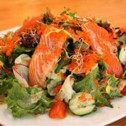 สลัดแซลมอน