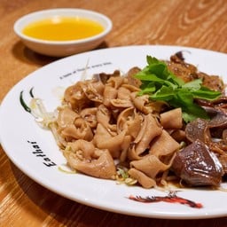 ร้านก๋วยเตี๋ยวเป็ดเฮียเม้ง - ไส้เป็ดพะโล้