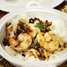 ข้าวอบกุ้งกระเทียม