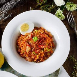 ข้าวผัดพริกแกงเผ็ด