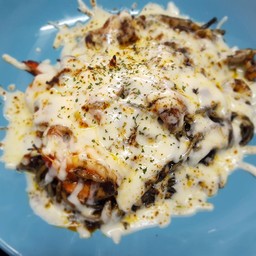 สปาเก็ตตี้หมึกดำทะเลอบชีส