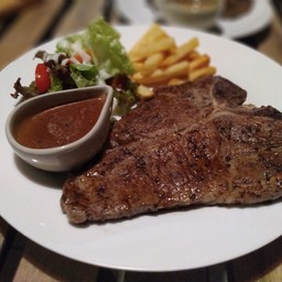 ราคา 200 นิดๆครับ