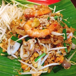 ผัดไทยทะเล