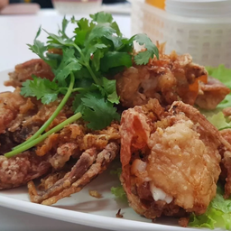 ปูนิ่มทอดกระเทียม