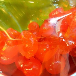 ยำไข่แดง