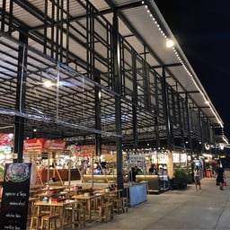 ตลาดบุญเจริญไนท์มาเก็ต