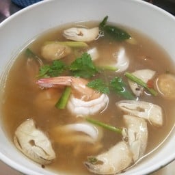 ต้มยำทะเลน้ำใส