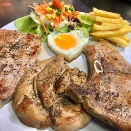 ชุดรวมคอมโบ ไก่ หมู พ็อคช็อพ ไข่ดาว