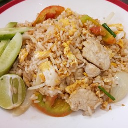 ข้าวผัดไก่