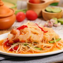 ส้มตำกุ้งสด