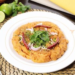 ไข่เจียวลาบ