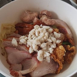 บะหมี่-เกี๊ยวทุกอย่างใส่ปู