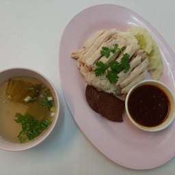 ก๋วยเตี๋ยวไก่ตุ๋นฮ่องกง สาขา1ประชาสงเคราะห์31