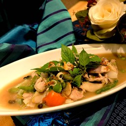 แกงไทยโบราณสมัยรัชกาลที่5 แกงที่ทำจากน้ำพริกกะปิรสชาติจัดจ้าน 