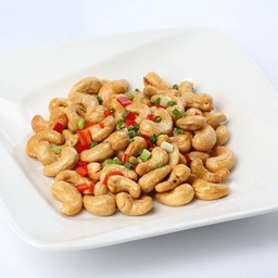 ยำเม็ดมะม่วงหิมพานต์