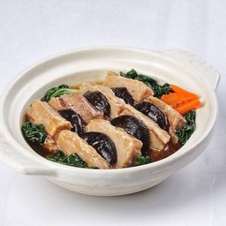 เนื้อเปื่อยน้ำแดงหม้อดิน