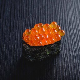 IKURA SUSHI ซูชิไข่ปลาแซลมอน