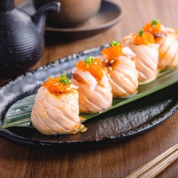 Volcano Salmon Wrap โรลโวคาโนแซลมอน