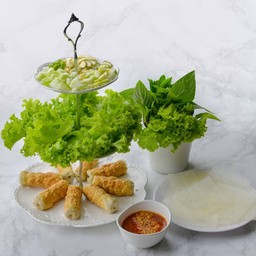 ศศินา แหนมเนือง