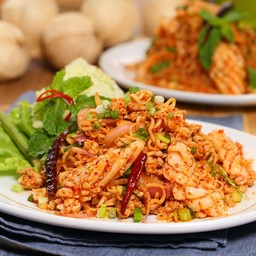 ลาบมาม่า