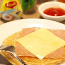 โรตีไข่ดาว+แฮม+ชีส