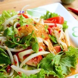 ยำไข่ดาว