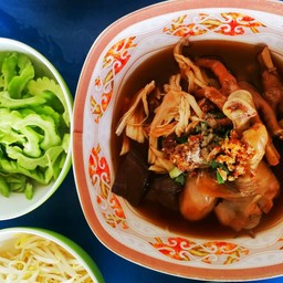 ไก่มะระพิเศษใส่น่อง