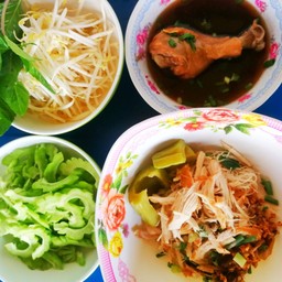 แห้งไก่ฉีก แยกซุปน่อง