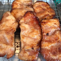 คอหมูย่างพิเศษ