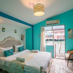 ขอขอบคุณรูปภาพจาก FB The Boathouse