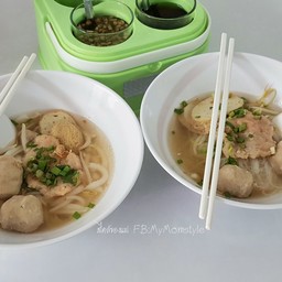 ร้านก๋วยเตี๊ยวอร่อยไม่ต้องปรุง นครปฐม