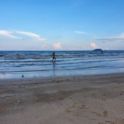 หาดทรายรีสวี