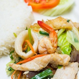 ข้าวราดผัดโป๊ยเซียน